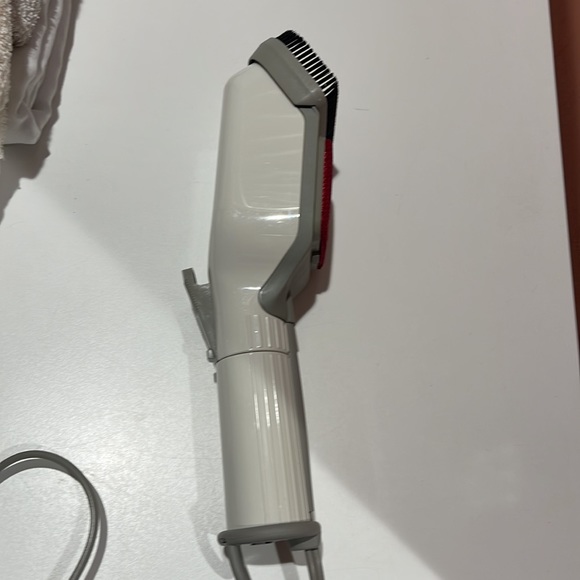 Rowenta Steam Brush with case - Picture 3 of 5